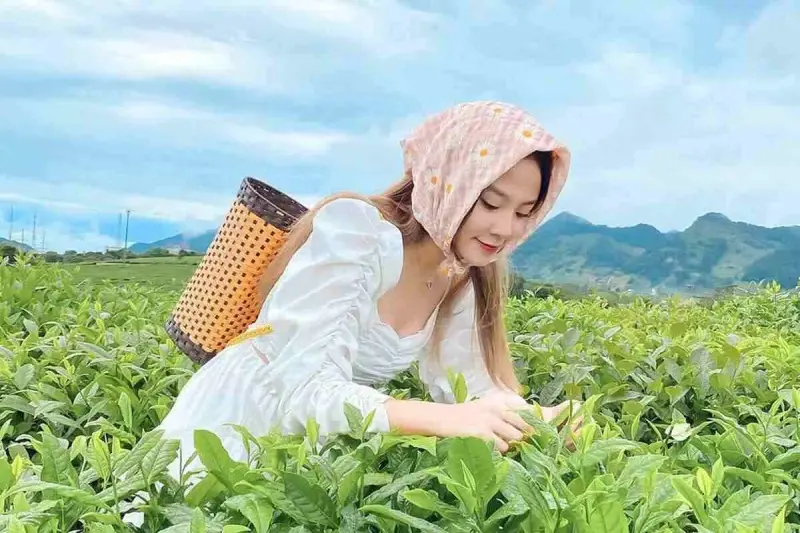 H&igrave;nh sống ảo th&ecirc;m lung linh với gợi &yacute; c&aacute;ch mix đồ khi đi Mộc Ch&acirc;u 31