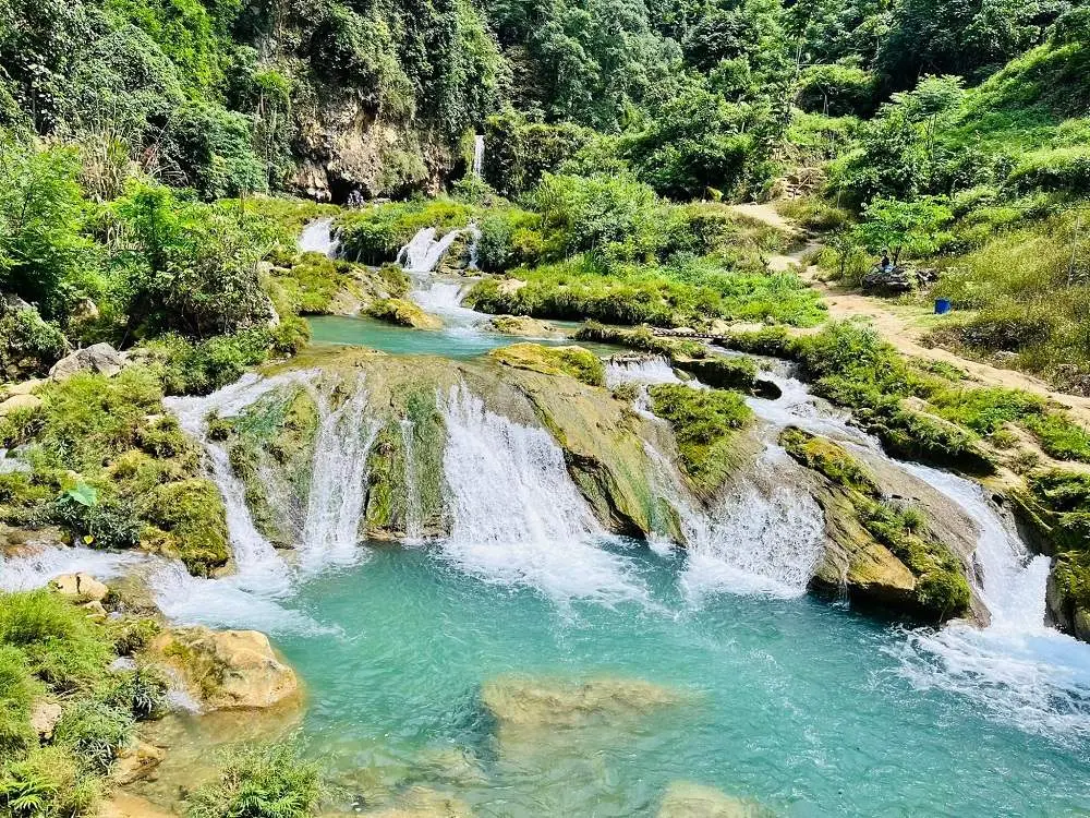 Review Mộc Ch&acirc;u d&agrave;nh cho những t&acirc;m hồn an nhi&ecirc;n của c&ocirc; n&agrave;ng Li&ecirc;n Yuri 2