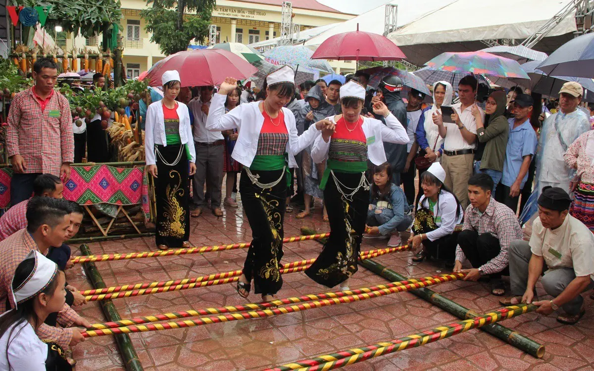 Gợi &yacute; lịch tr&igrave;nh Mộc Ch&acirc;u 4N3Đ tự t&uacute;c d&agrave;nh cho hội bạn th&acirc;n 3