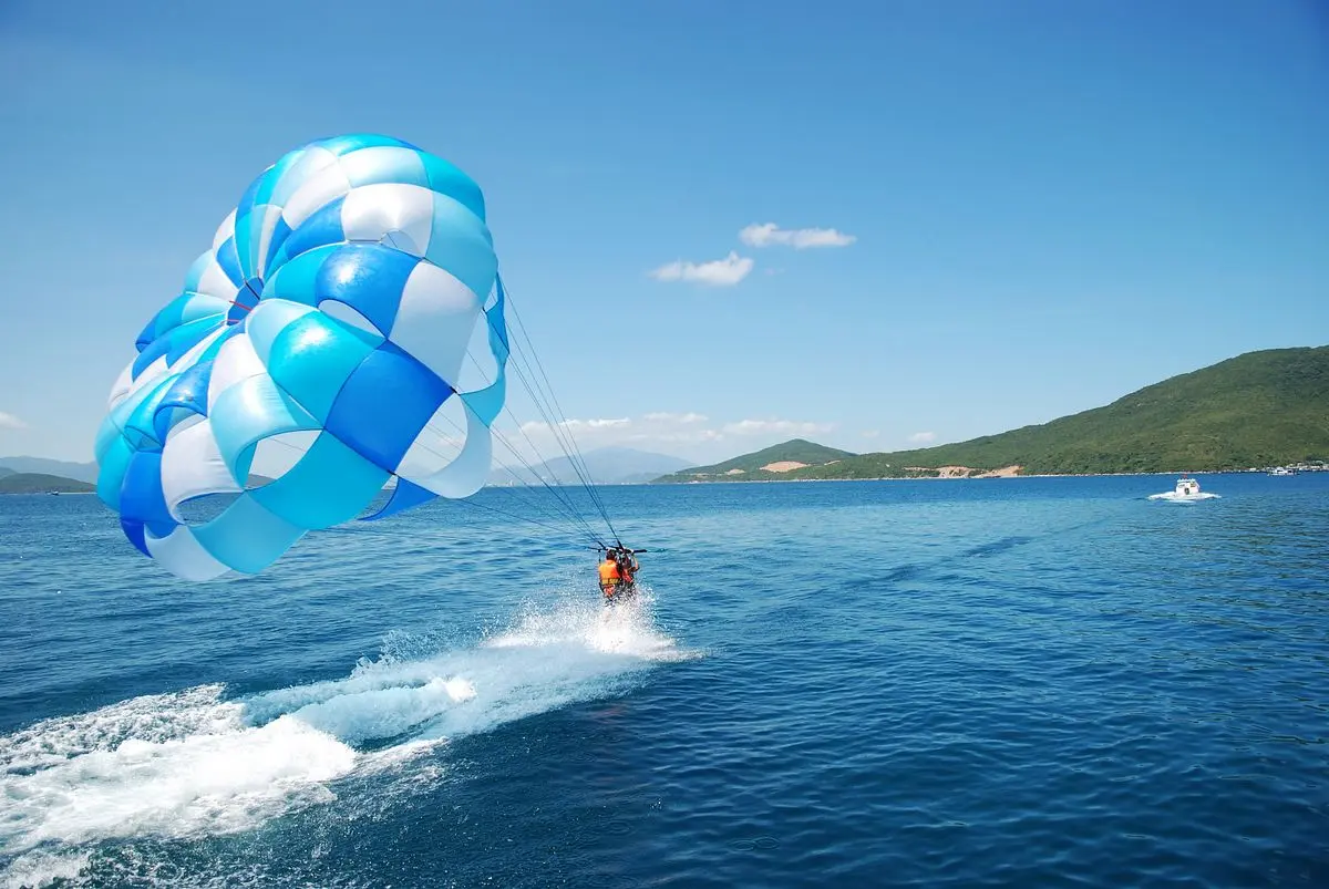 B&atilde;i Tranh Nha Trang &ndash; Vi&ecirc;n ngọc qu&yacute; nơi đảo Tr&iacute; Nguy&ecirc;n 9