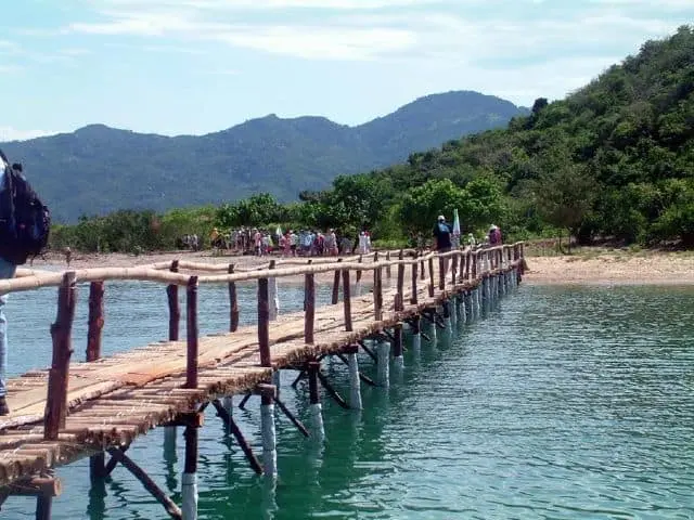 H&ograve;n Sầm Nha Trang - Kh&aacute;m ph&aacute; vi&ecirc;n ngọc xanh ẩn giấu giữa vịnh Nha Phu 9