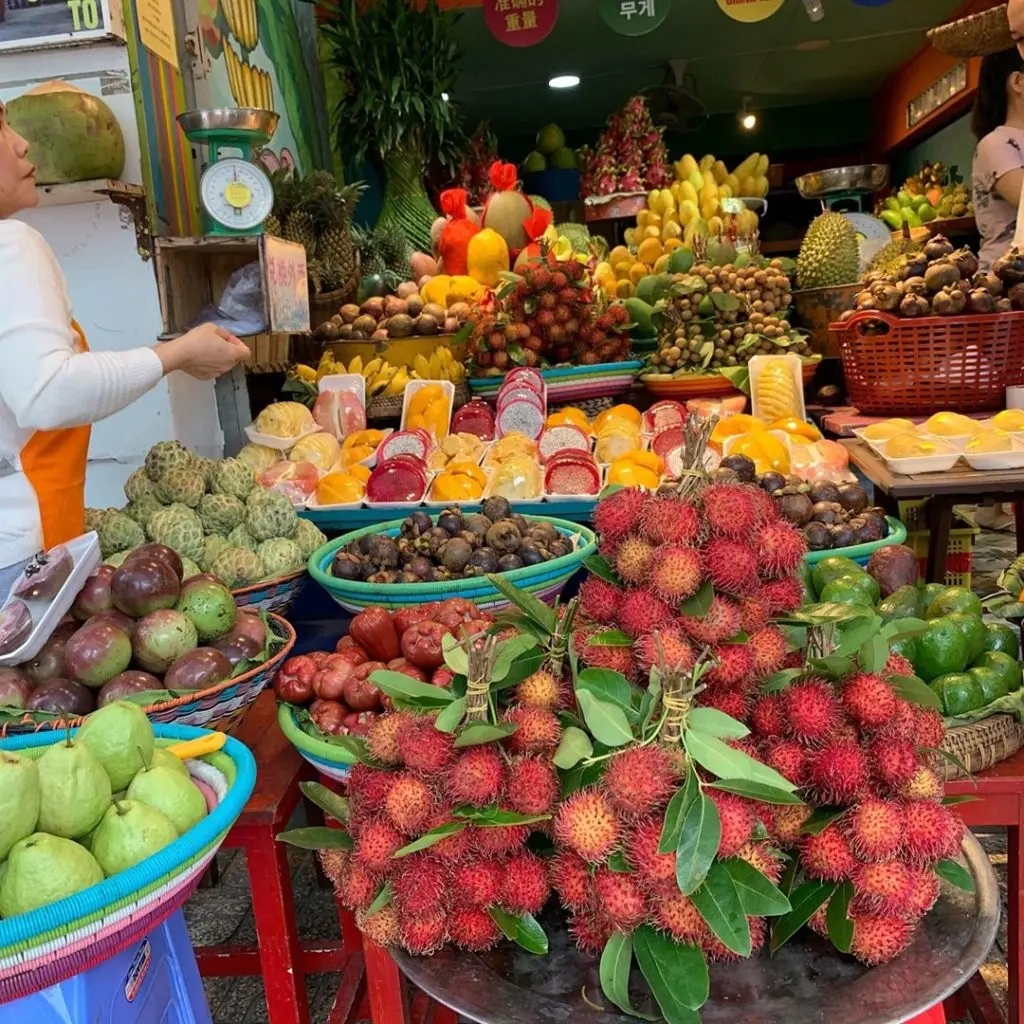 Kh&aacute;m ph&aacute; chợ đ&ecirc;m Nha Trang - Nơi b&aacute;n tất tần tật mọi thứ c&oacute; ở th&agrave;nh phố biển 7