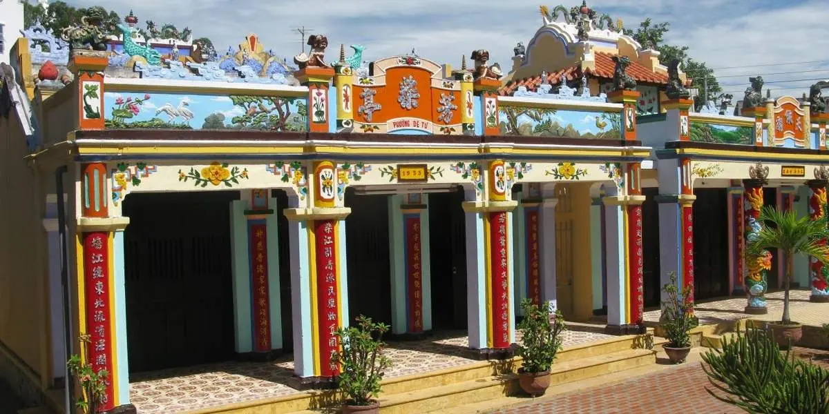 L&agrave;ng cổ Ph&uacute; Vinh Nha Trang - Về với ng&ocirc;i l&agrave;ng cổ hơn 200 năm tuổi để hiểu hơn về nếp sống thời xưa của người d&acirc;n nơi th&agrave;nh phố biển 2