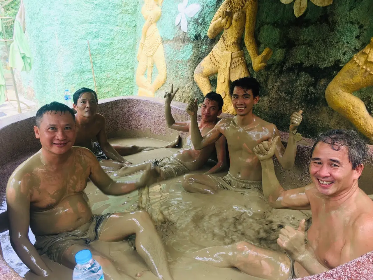 Suối kho&aacute;ng n&oacute;ng Th&aacute;p B&agrave; Nha Trang - Thi&ecirc;n đường thư gi&atilde;n vạn người m&ecirc; 11