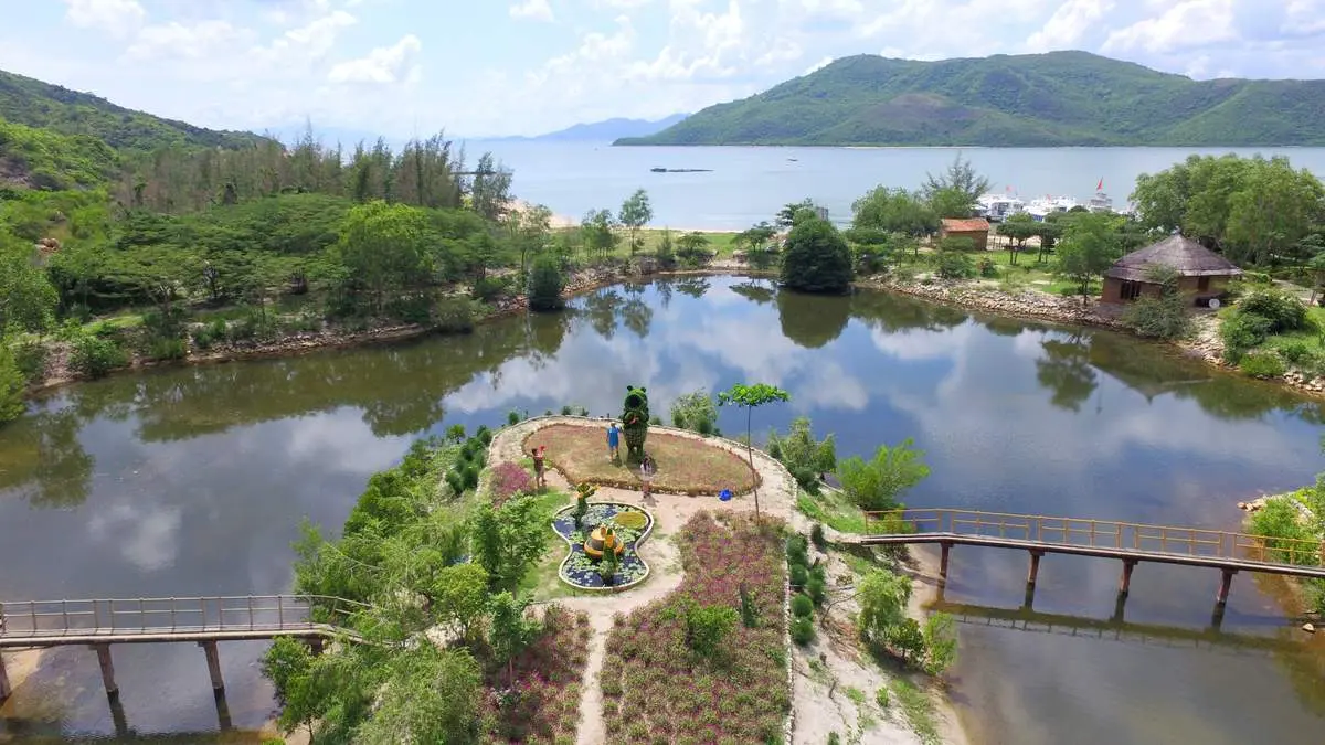 Về đảo Hoa Lan Nha Trang và chìm đắm trong cảnh sắc thiên nhiên tuyệt vời