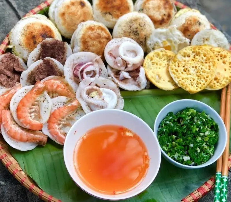 Ăn gì ở Nha Trang? Top 10 đặc sản bạn nhất định thử khi đến đây