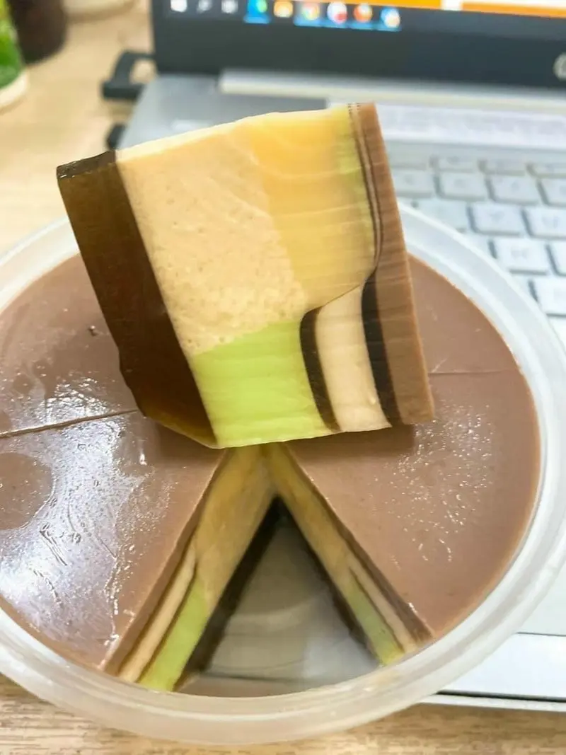 B&aacute;nh flan đ&ocirc;ng sương Nha Trang, m&oacute;n ăn vặt đặc sản l&agrave;m nức l&ograve;ng thực kh&aacute;ch 3