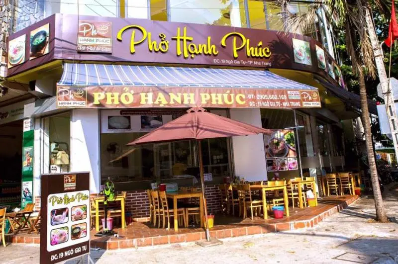 Bụng đ&oacute;i rồi, thử ngay t&ocirc; Phở Nha Trang n&oacute;ng hổi, ngon l&agrave;nh đ&acirc;y 10