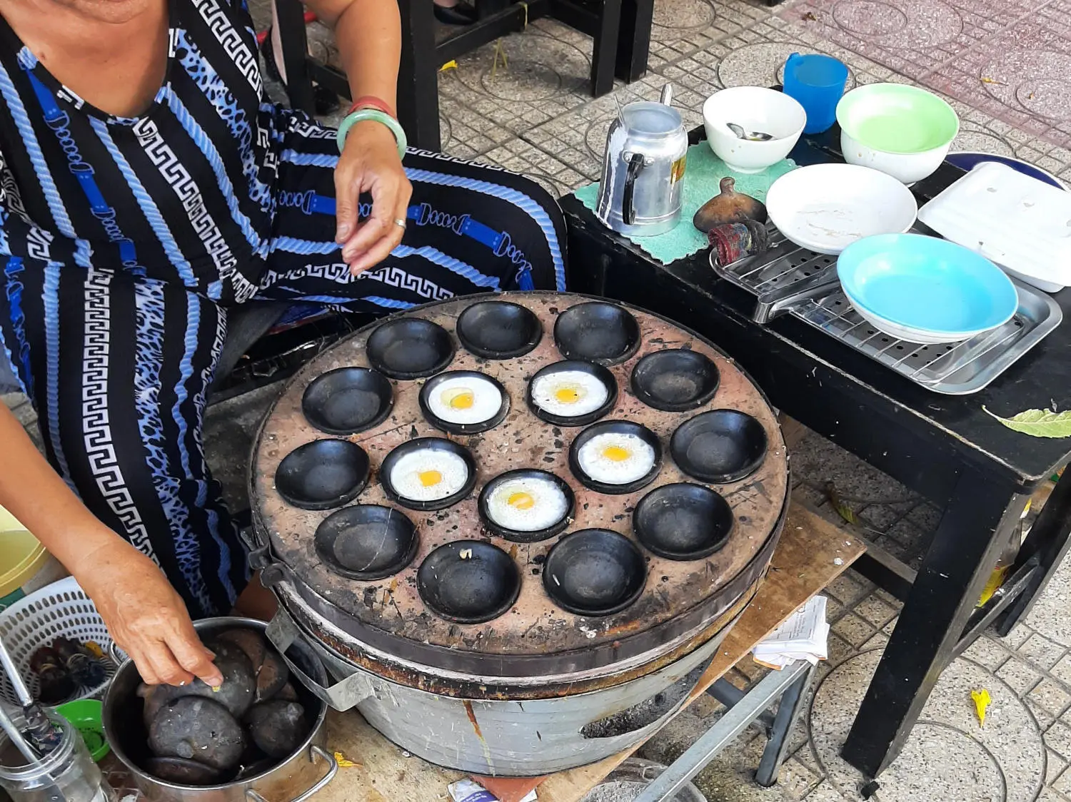 C&agrave;n qu&eacute;t c&aacute;c qu&aacute;n ăn Nha Trang chỉ từ 200k 5