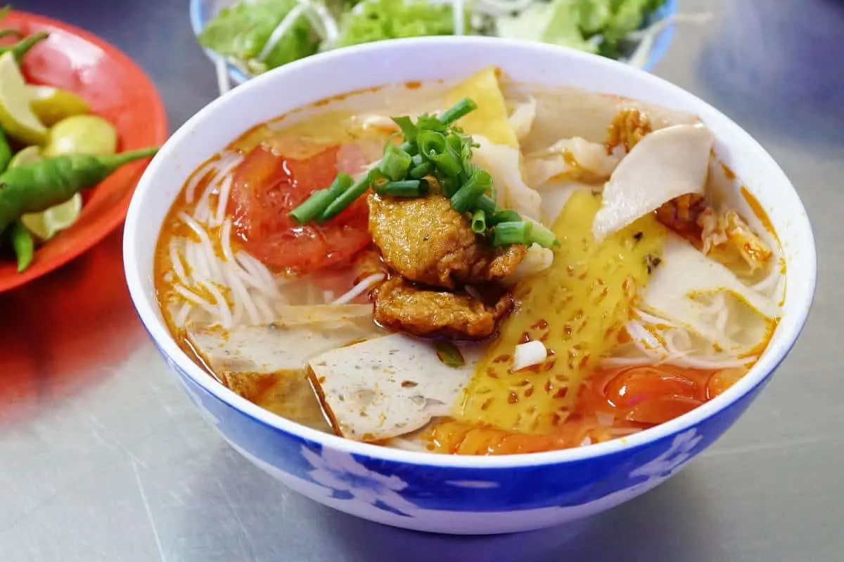Chả c&aacute; Nha Trang - Miếng chả v&agrave;ng ươm quyến rũ từ v&ugrave;ng biển Nha Trang xinh đẹp 5