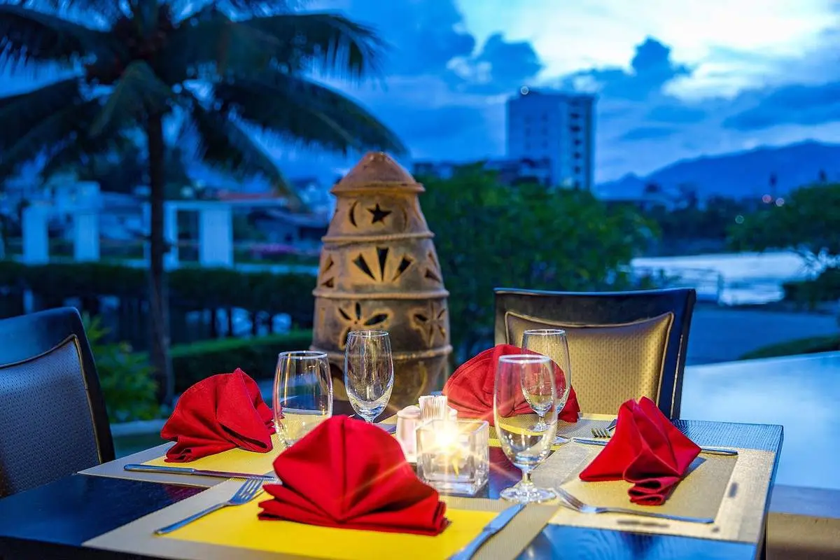 Champa Island restaurant - Nhà hàng chuẩn 5 sao nằm trong khuôn viên khu nghỉ dưỡng cao cấp 9