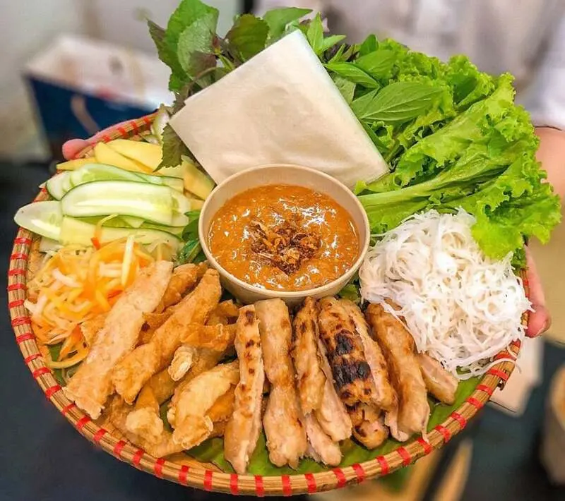 H&agrave;nh tr&igrave;nh food tour Nha Trang với những hương vị kh&oacute; qu&ecirc;n 9
