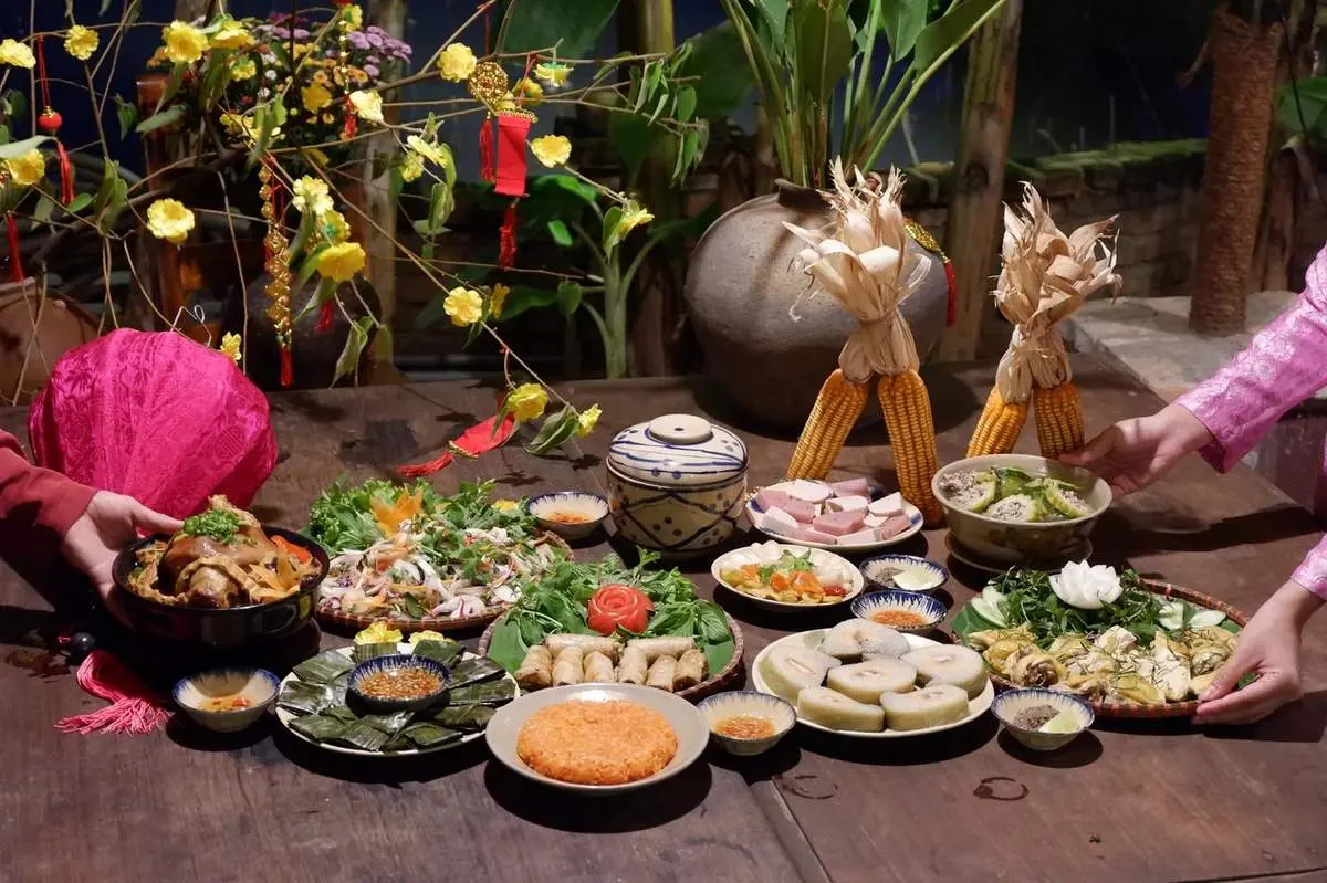 Ho&agrave;i cổ trong kh&ocirc;ng gian văn h&oacute;a - ẩm thực tại nh&agrave; h&agrave;ng Nha Trang Xưa 10