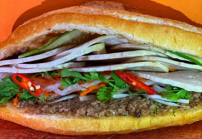 Lưu ngay top 13 tiệm b&aacute;nh m&igrave; Nha Trang nổi tiếng ngon m&ecirc; ly 3