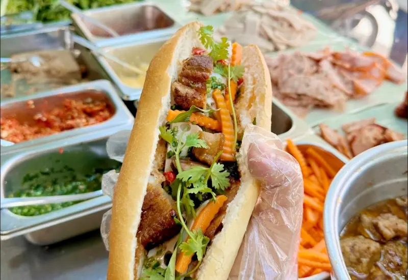 Lưu ngay top 13 tiệm b&aacute;nh m&igrave; Nha Trang nổi tiếng ngon m&ecirc; ly 4