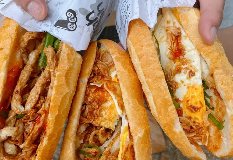 Lưu ngay top 13 tiệm b&aacute;nh m&igrave; Nha Trang nổi tiếng ngon m&ecirc; ly 8