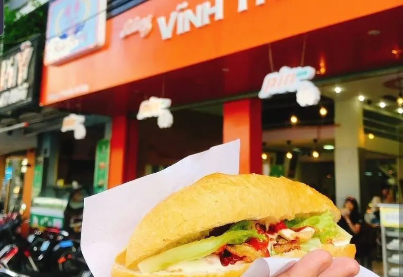Lưu ngay top 13 tiệm b&aacute;nh m&igrave; Nha Trang nổi tiếng ngon m&ecirc; ly 10