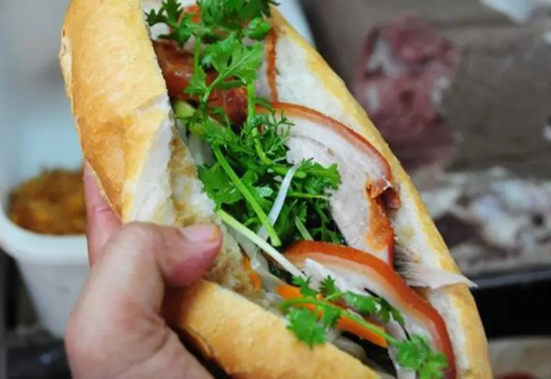 Lưu ngay top 13 tiệm b&aacute;nh m&igrave; Nha Trang nổi tiếng ngon m&ecirc; ly 11