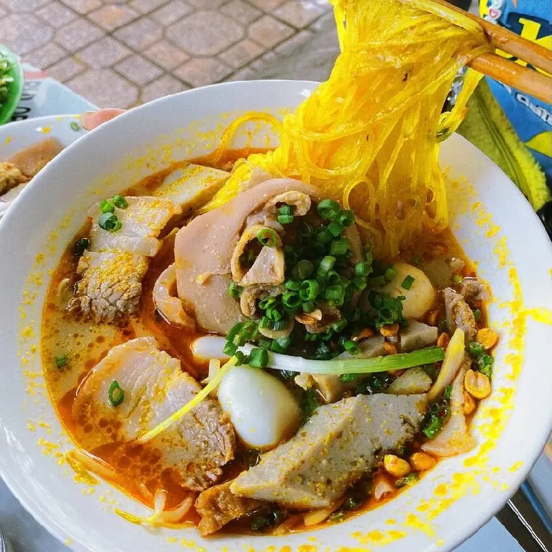 M&igrave; Quảng Nha Trang: M&oacute;n ăn tưởng quen nhưng rất mới lạ 5