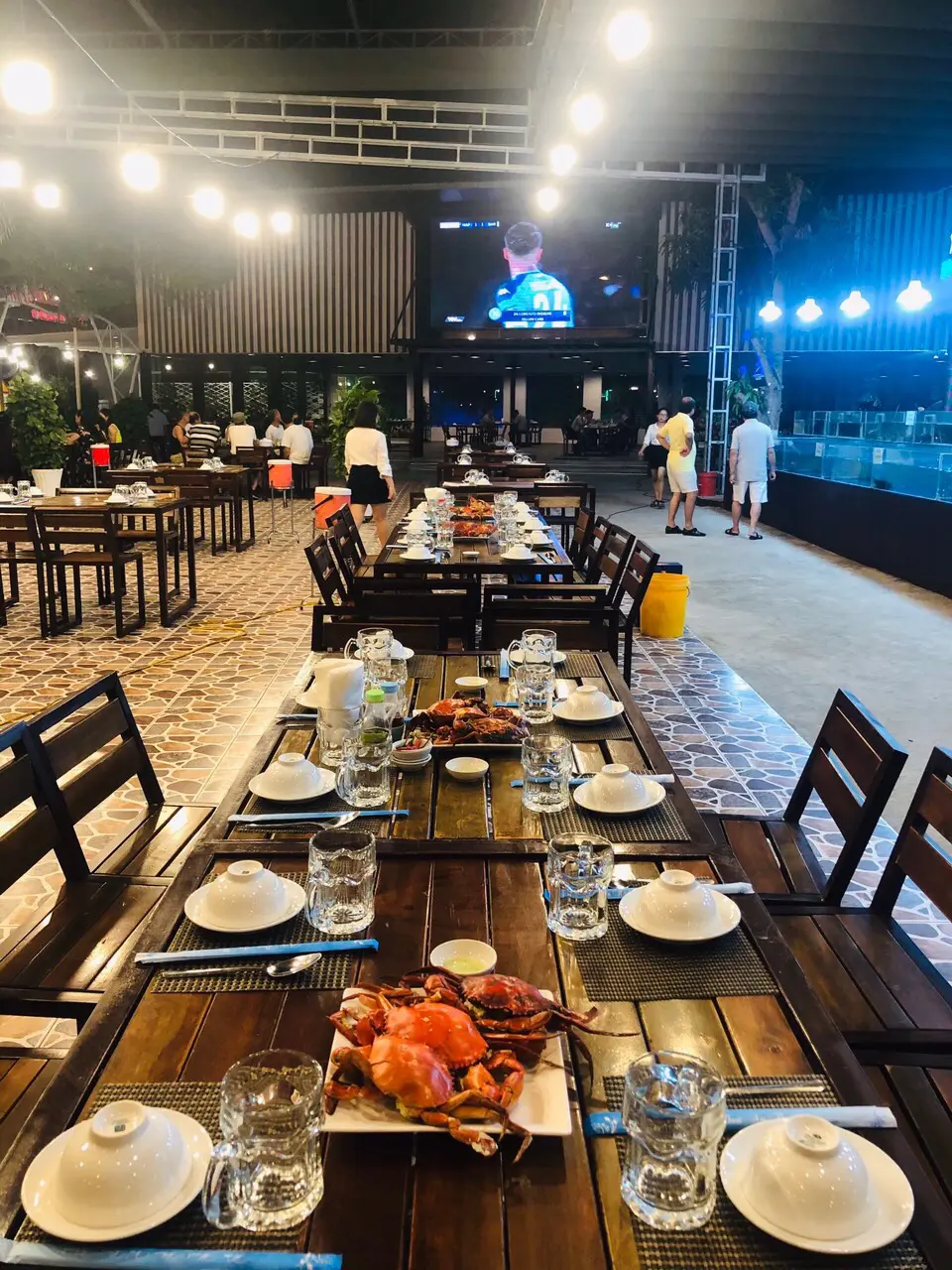 Nh&agrave; H&agrave;ng C&aacute;nh Buồm Đại Dương - Thường thức hải sản tươi sống trong kh&ocirc;ng gian rộng r&atilde;i 21