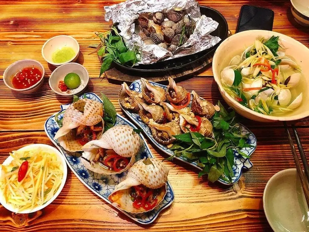 Săn ngay 10 qu&aacute;n hải sản Bờ K&egrave; Nha Trang ngon nức tiếng 7