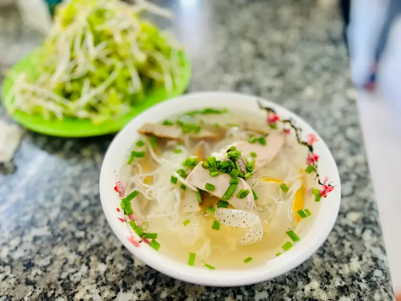 Top 14 qu&aacute;n b&uacute;n c&aacute; Nha Trang ngon nức nở 8