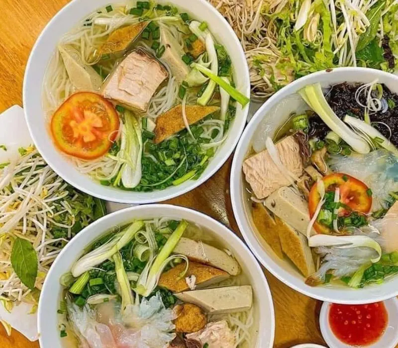 Gợi ý top 15+ món ăn sáng Nha Trang bao ngon, bao no