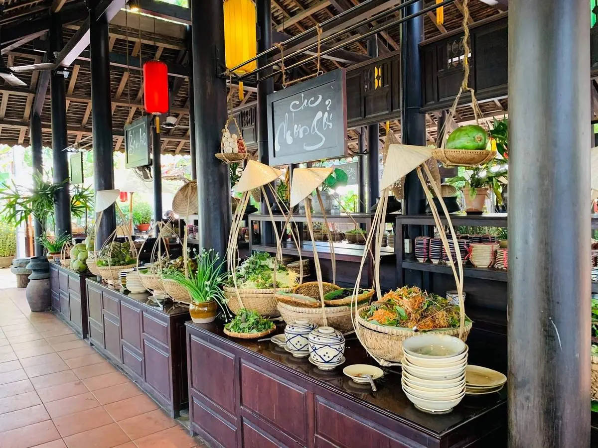 Làng Ngon - Vietnamese Cuisine & Seafood Restaurant - Bình dị trong từng bữa ăn Việt Nam