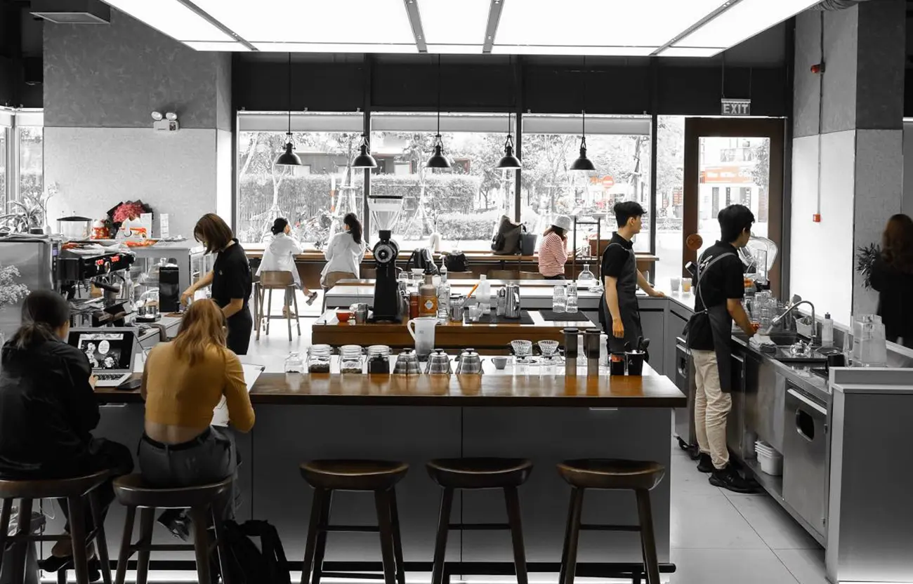 A'DOR COFFEE, quán cafe nha trang với không gian siêu xịn