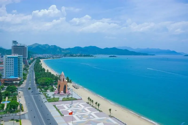 9 b&atilde;i biển Nha Trang đẹp say l&ograve;ng du kh&aacute;ch 2