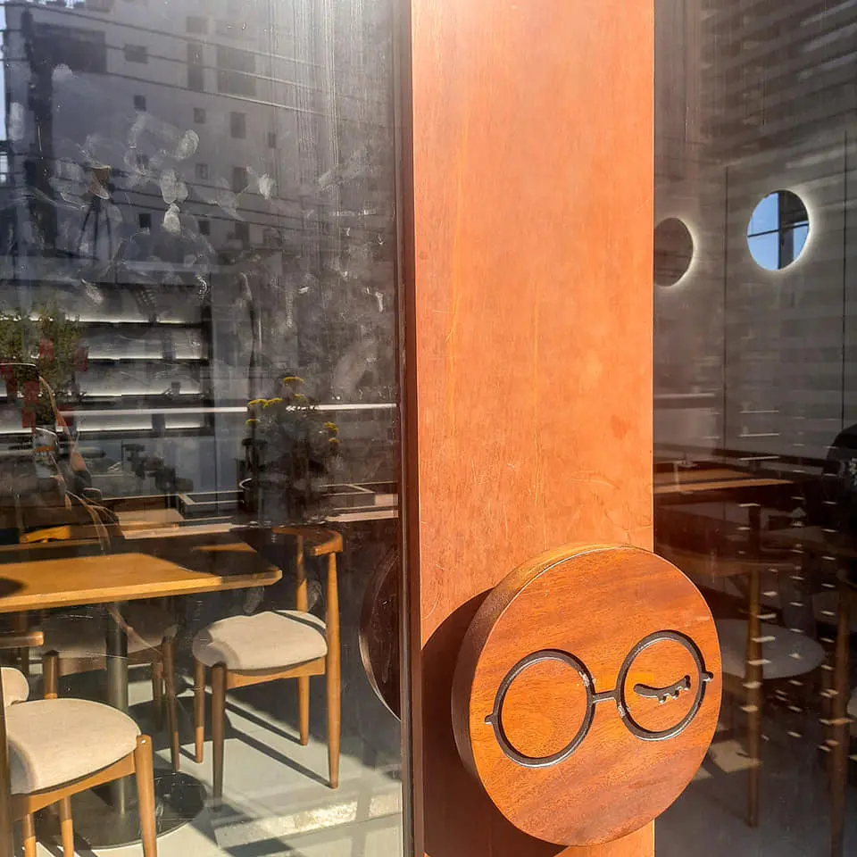 A'DOR COFFEE, qu&aacute;n cafe nha trang với kh&ocirc;ng gian si&ecirc;u xịn 4
