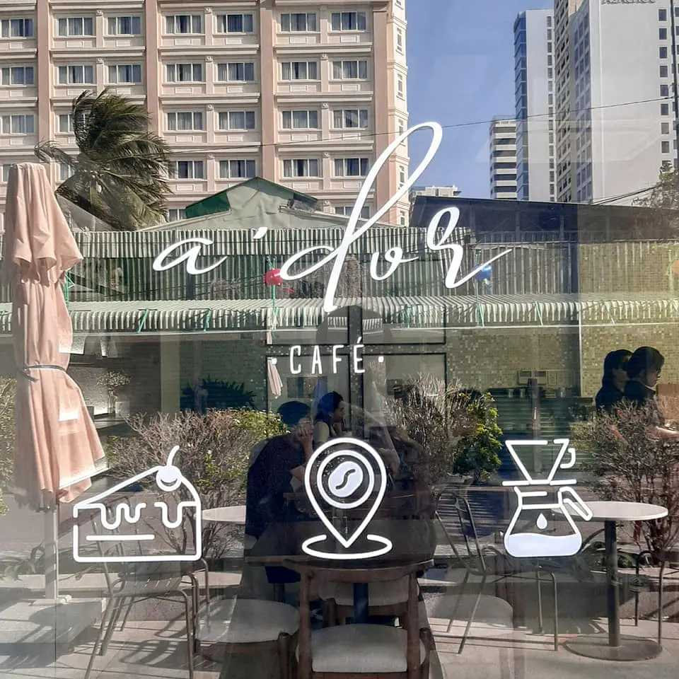 A'DOR COFFEE, qu&aacute;n cafe nha trang với kh&ocirc;ng gian si&ecirc;u xịn 2