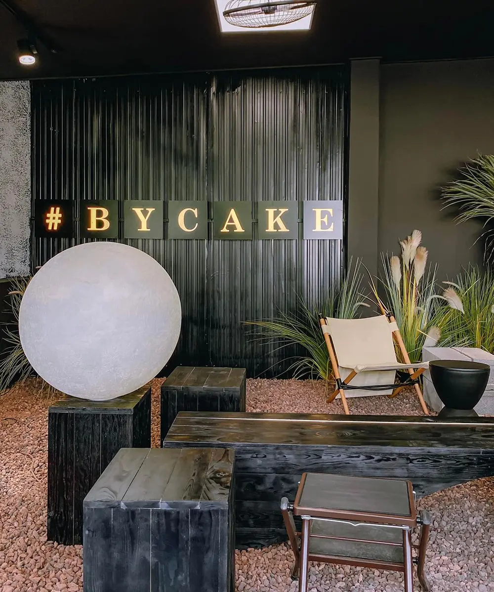 ByCake Coffee với kh&ocirc;ng gian cực xinh qua những g&oacute;c m&aacute;y của Cường Quốc Phạm 11