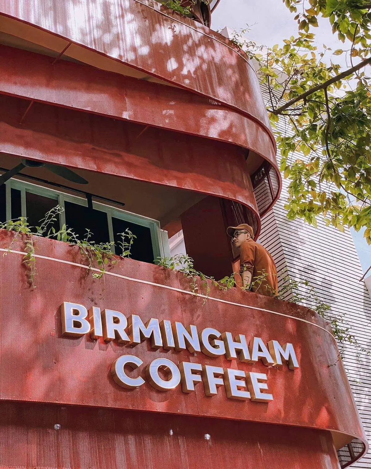 C&oacute; một Birmingham Coffee cực chất qua g&oacute;c m&aacute;y của Cường Quốc Phạm 3