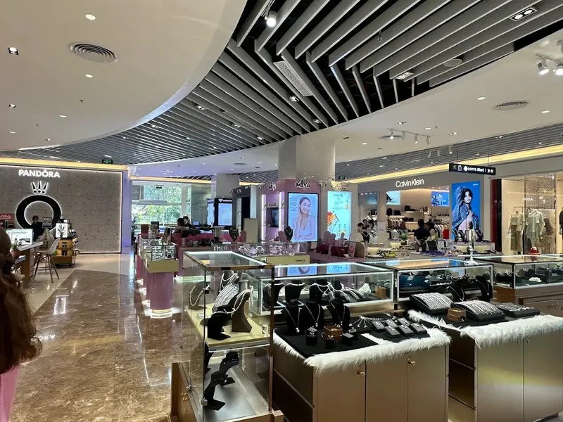 Gold Coast Mall Nha Trang: Thiên đường mua sắm, ẩm thực và giải trí giữa phố biển 5