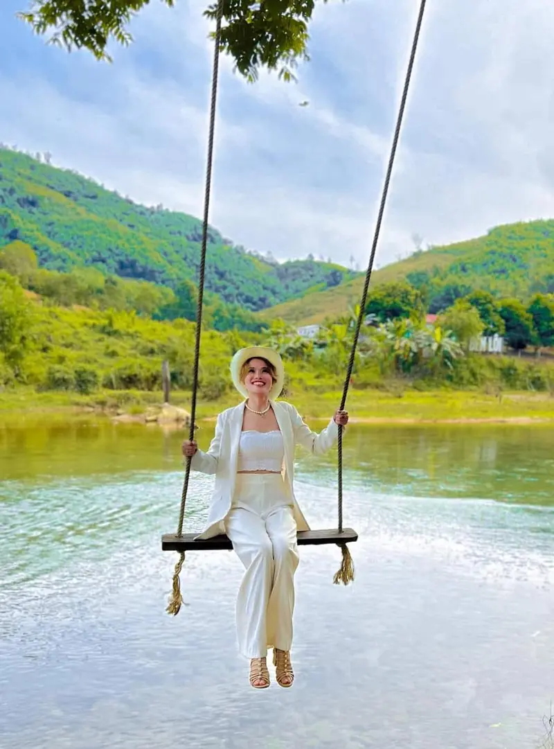 Kh&aacute;m ph&aacute; Suối đ&aacute; H&ograve;n Giao, vẻ đẹp hoang sơ miền sơn cước 8