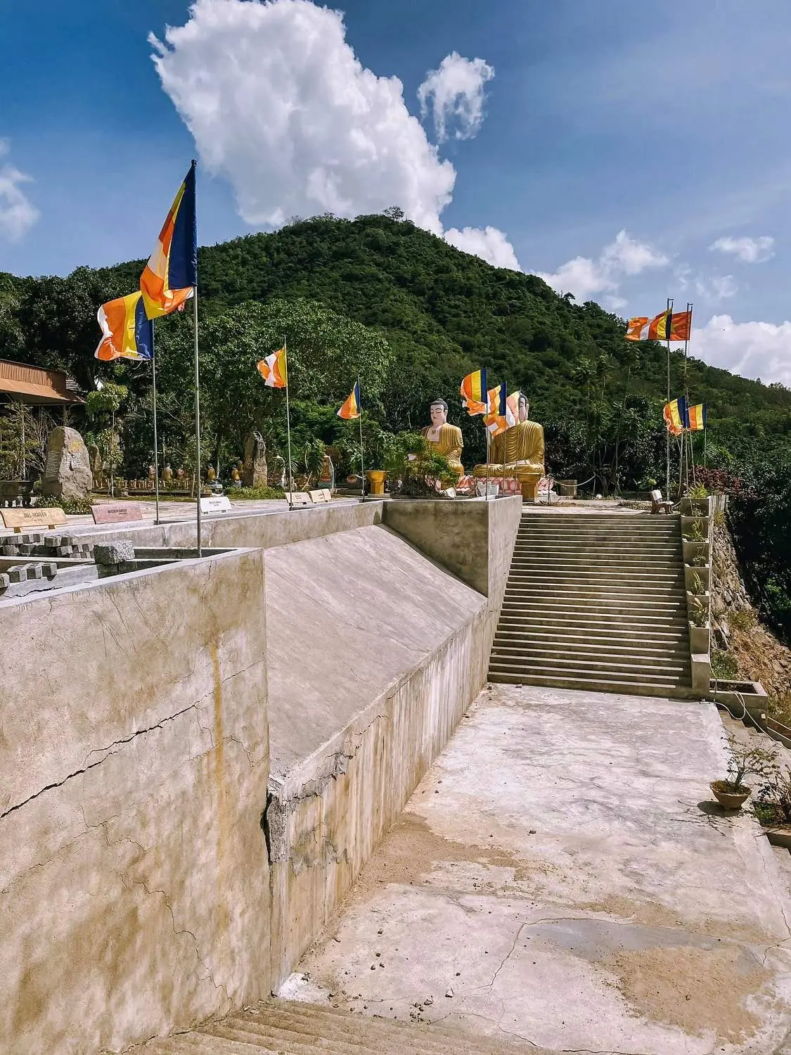 Một ch&uacute;t y&ecirc;n b&igrave;nh cho ng&agrave;y đầu năm c&ugrave;ng Cường Quốc Phạm tại Ch&ugrave;a Ba Đảo Nha Trang 8