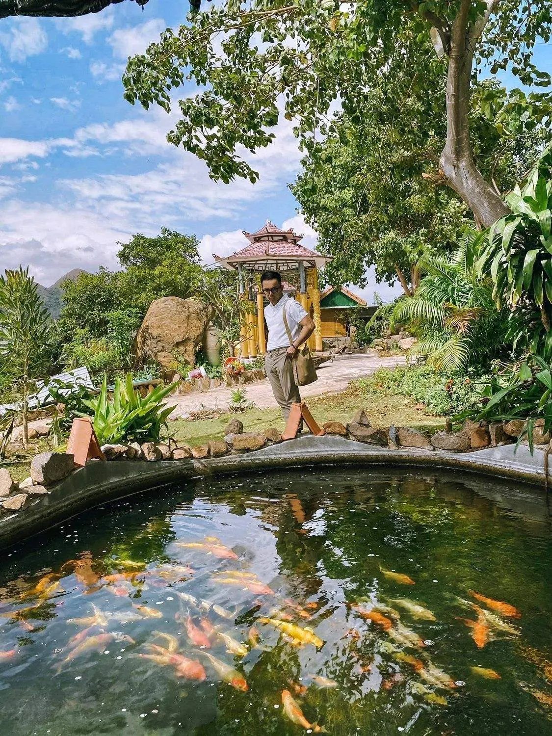 Một ch&uacute;t y&ecirc;n b&igrave;nh cho ng&agrave;y đầu năm c&ugrave;ng Cường Quốc Phạm tại Ch&ugrave;a Ba Đảo Nha Trang 12
