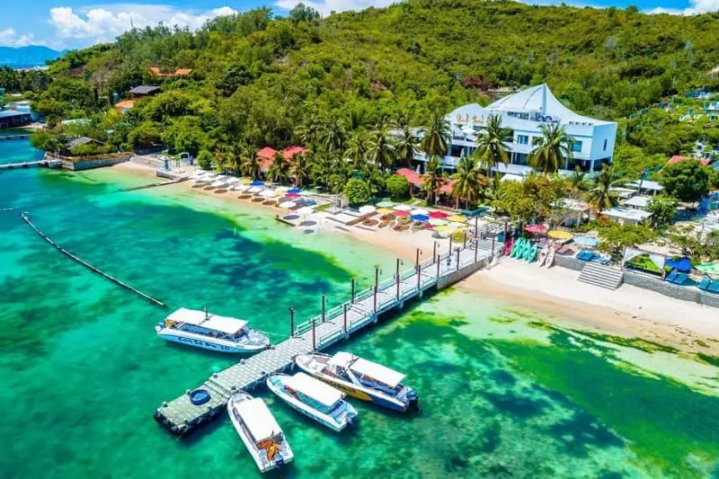 Rẽ s&oacute;ng đến với Vịnh San H&ocirc; Nha Trang chi&ecirc;m ngưỡng thế giới đại dương 2