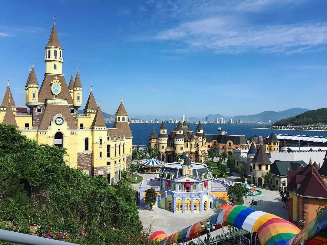 Review Nha Trang với top 10 địa điểm du lịch kh&ocirc;ng thể bỏ lỡ 3