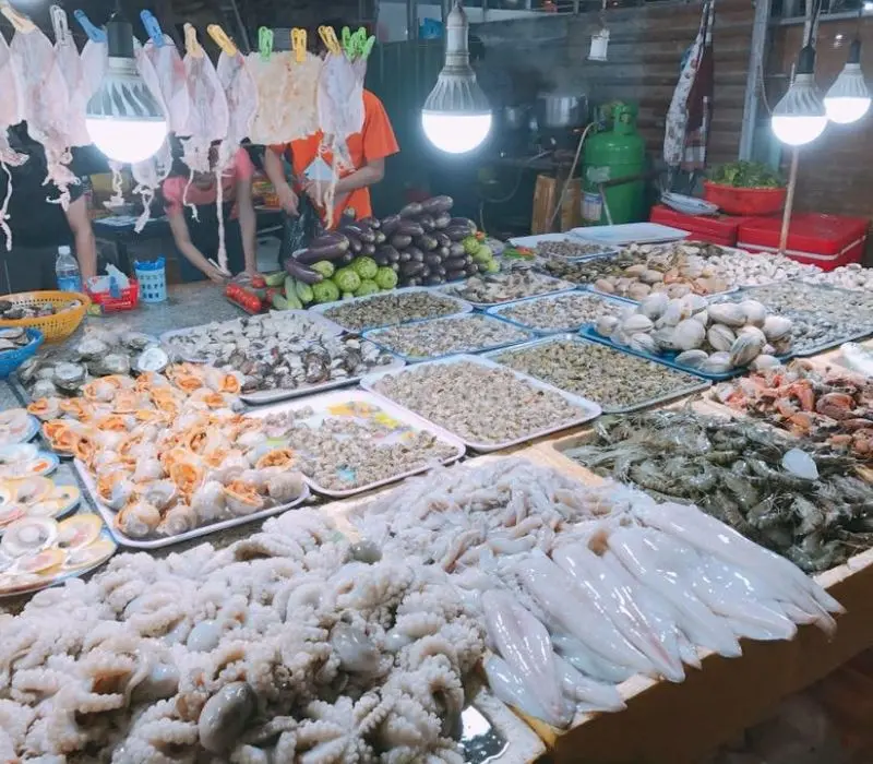 Thỏa th&iacute;ch tham quan 15 khu chợ Nha Trang đặc sắc nhất 6