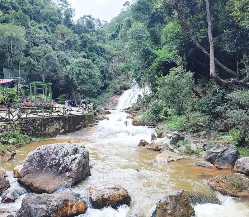 Khám phá Suối đá Hòn Giao, vẻ đẹp hoang sơ miền sơn cước