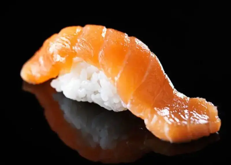 11 điểm b&aacute;n sushi hấp dẫn bạn kh&ocirc;ng n&ecirc;n bỏ qua khi đến Nhật 6