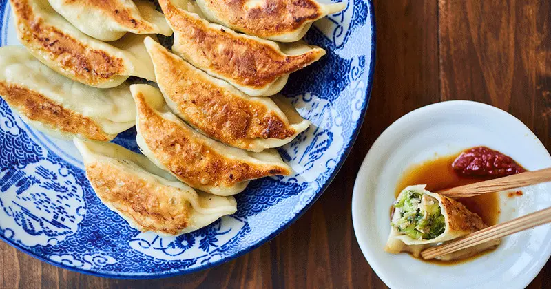 Gyoza: Phiên bản há cảo Nhật Bản và cách làm ngon chuẩn vị 12