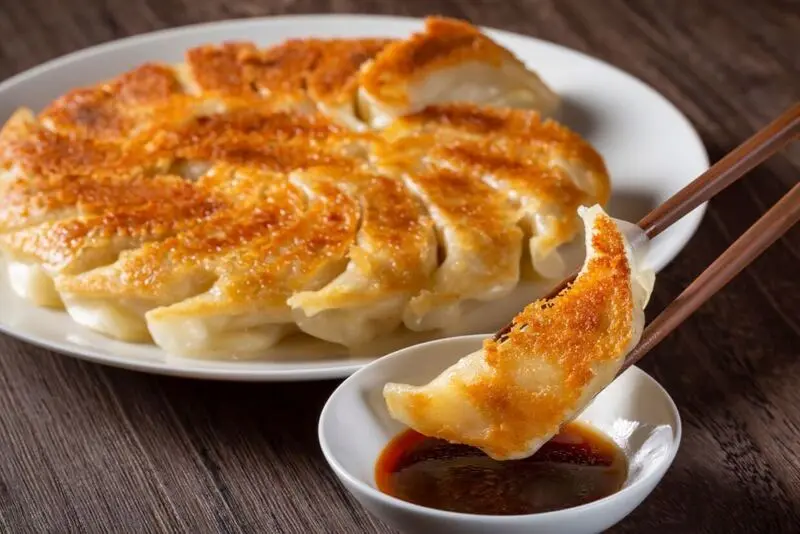 Gyoza: Phiên bản há cảo Nhật Bản và cách làm ngon chuẩn vị 13