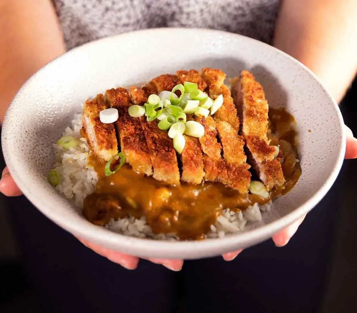 Katsudon: M&oacute;n cơm thịt cốt lết trứng trứ danh của Nhật Bản 4