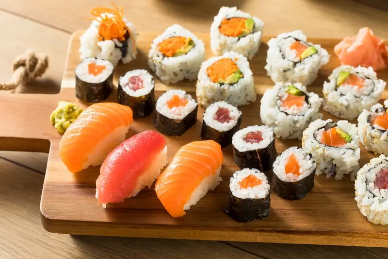 Sashimi l&agrave; g&igrave;? C&aacute;c loại sashimi v&agrave; c&aacute;ch thưởng thức chuẩn Nhật 3