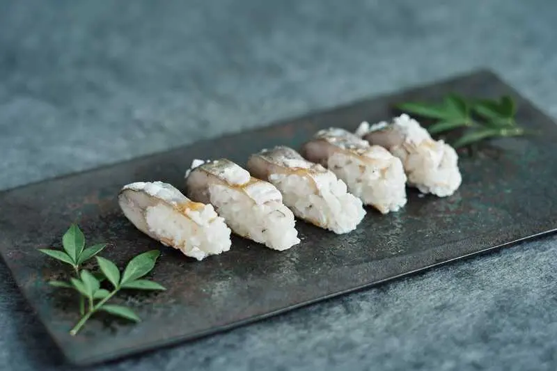 Sushi: Tinh hoa ẩm thực Nhật Bản và nghệ thuật thưởng thức 11