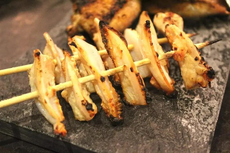 Thưởng thức Yakitori, nhấm nh&aacute;p trọn vẹn tinh hoa ẩm thực đường phố Nhật Bản 9