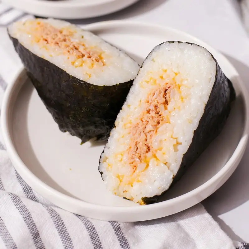 T&igrave;m hiểu m&oacute;n cơm nắm Onigiri quốc d&acirc;n của Nhật Bản 7